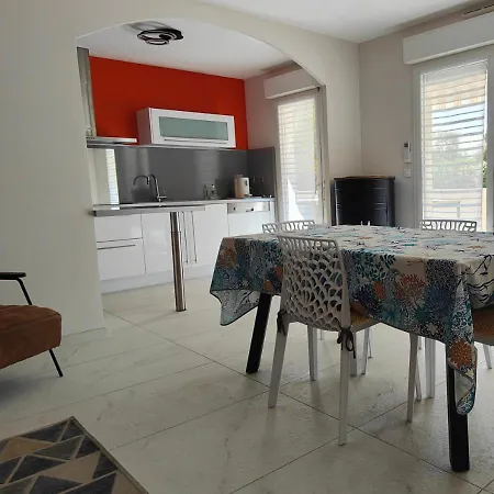 아파트 Le Victoria-centre Ville-piscine-parking Prive-wi-fi *