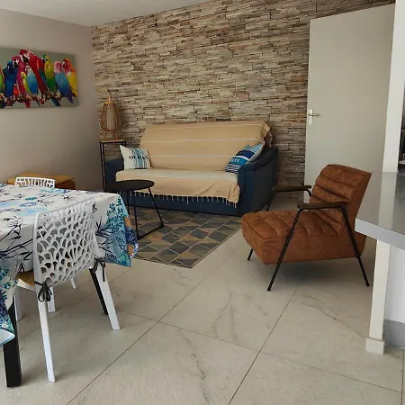 Le Victoria-centre Ville-piscine-parking Prive-wi-fi 아파트